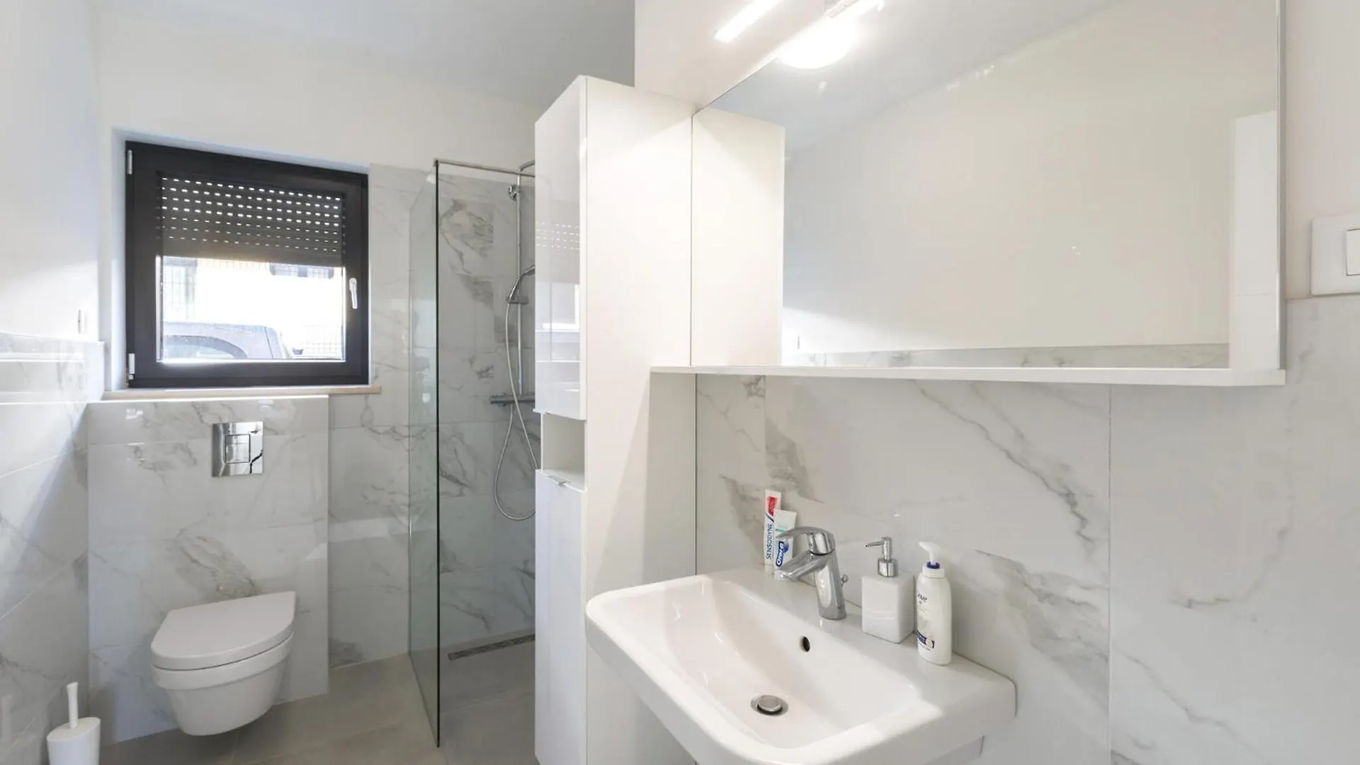 Nice Apartment In Novigrad With House Sea View Karpinjan 0*,